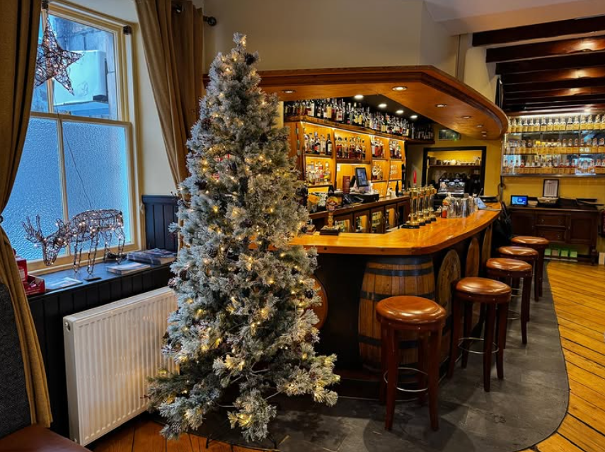 Bar & Restaurant